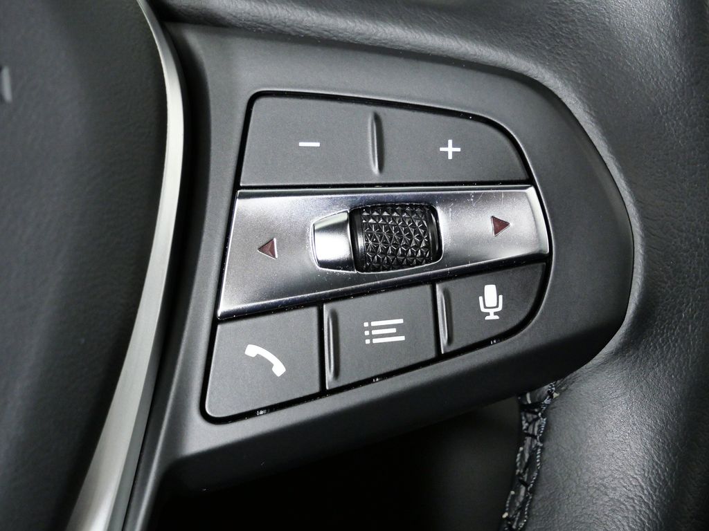 Thumbnail: 2023 BMW 3 Series - 44