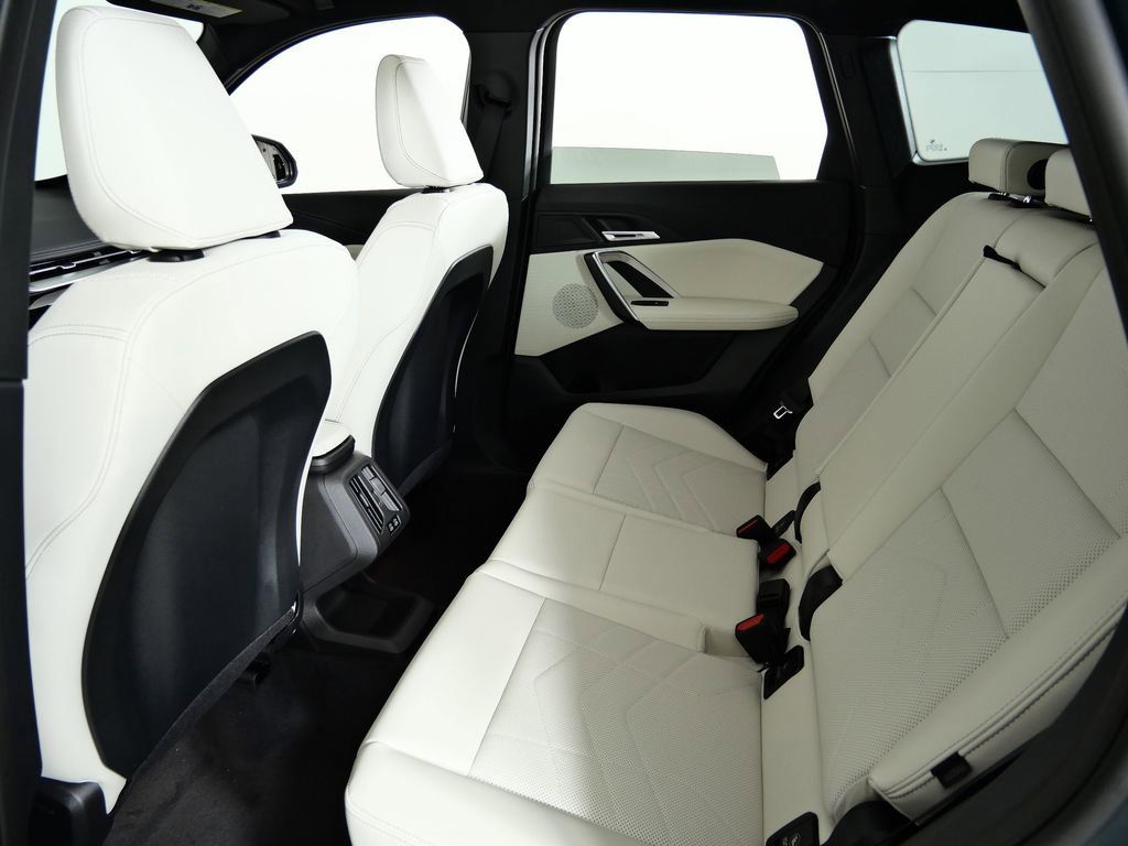 Thumbnail: 2026 BMW X1 - 31