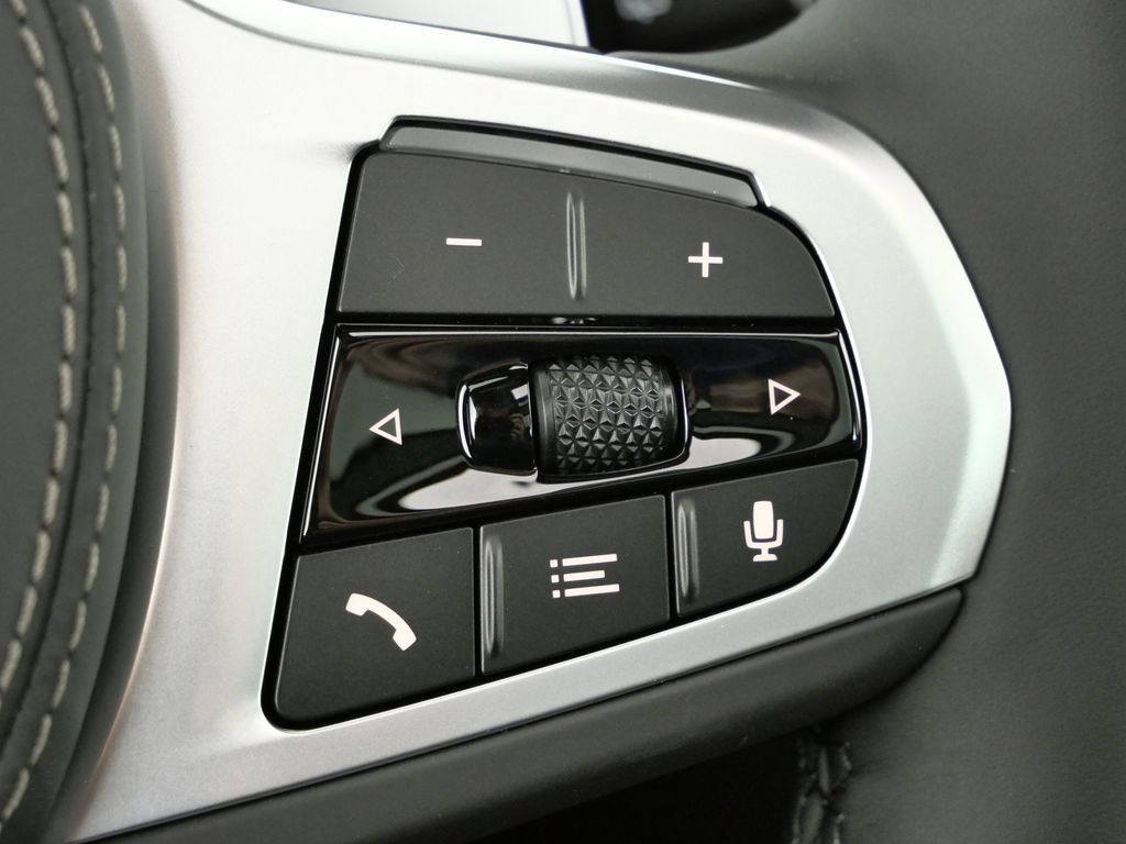 Thumbnail: 2026 BMW X5 - 44