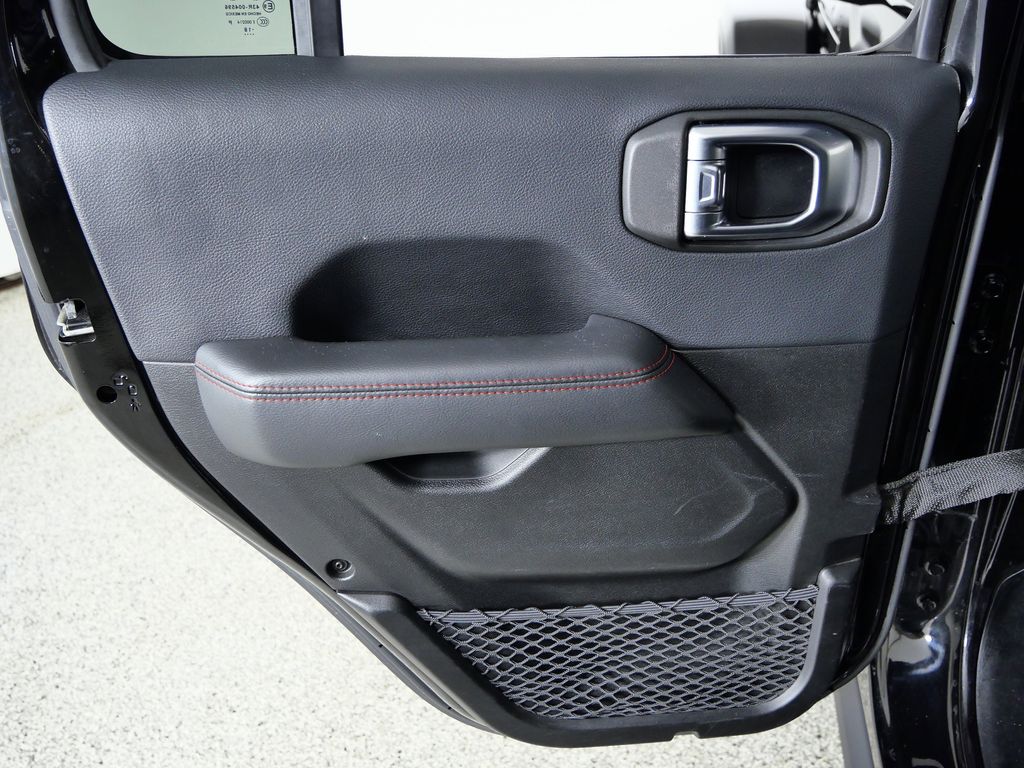 Thumbnail: 2018 Jeep Wrangler - 30