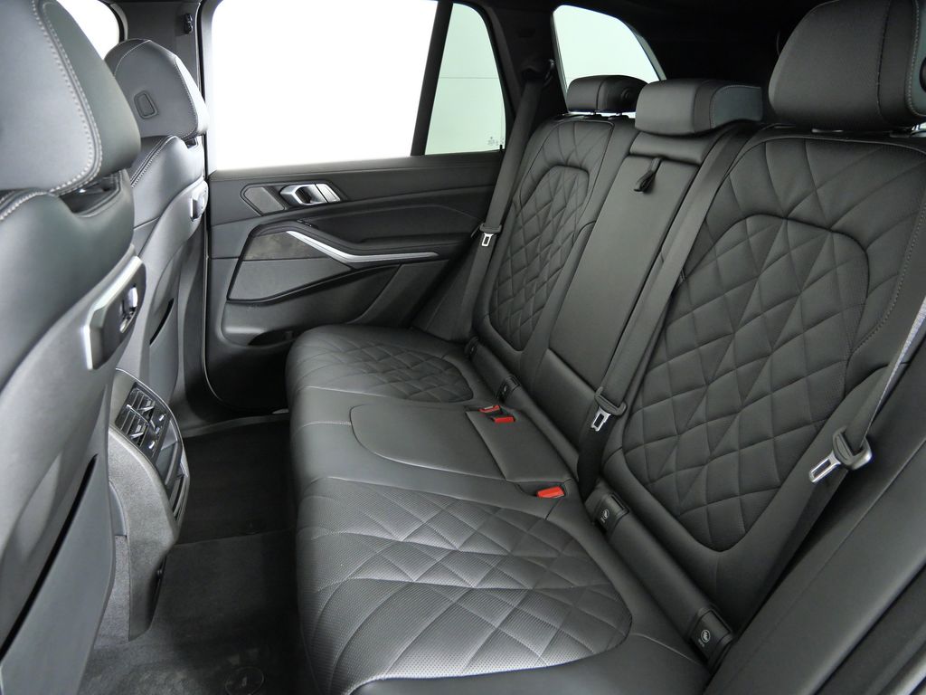 Thumbnail: 2024 BMW X5 - 38