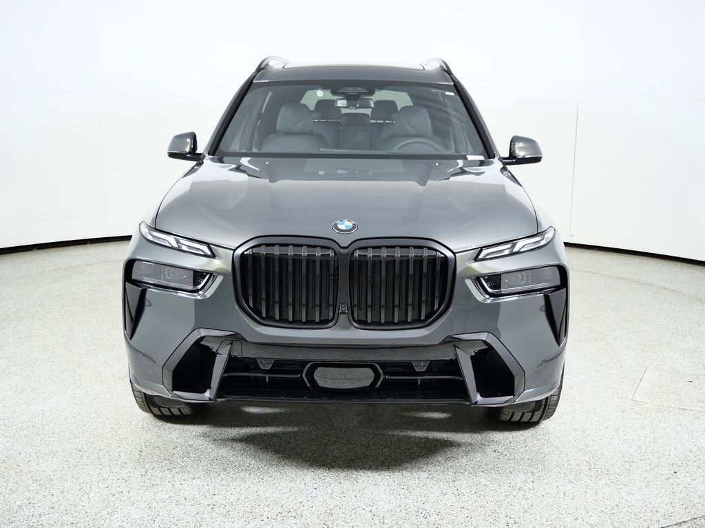 Thumbnail: 2026 BMW X7 - 4