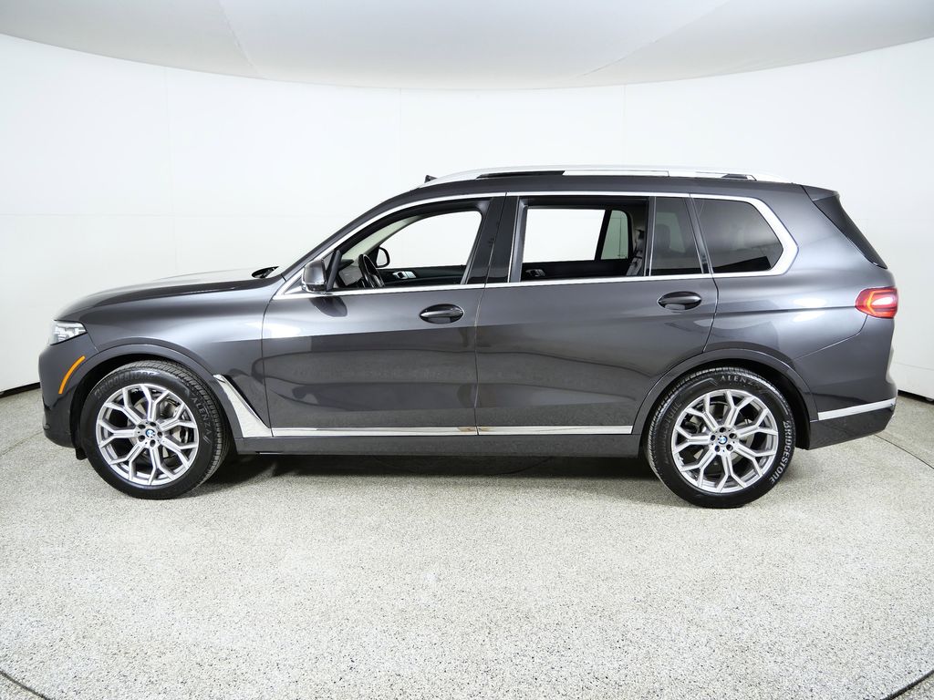Thumbnail: 2021 BMW X7 - 16