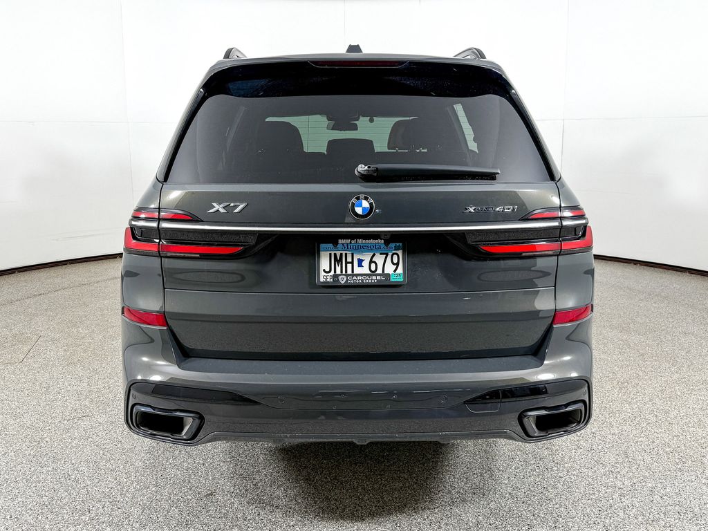 Thumbnail: 2023 BMW X7 - 7
