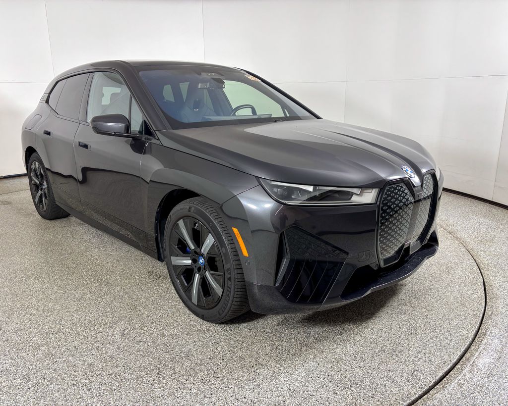 Thumbnail: 2023 BMW iX - 4