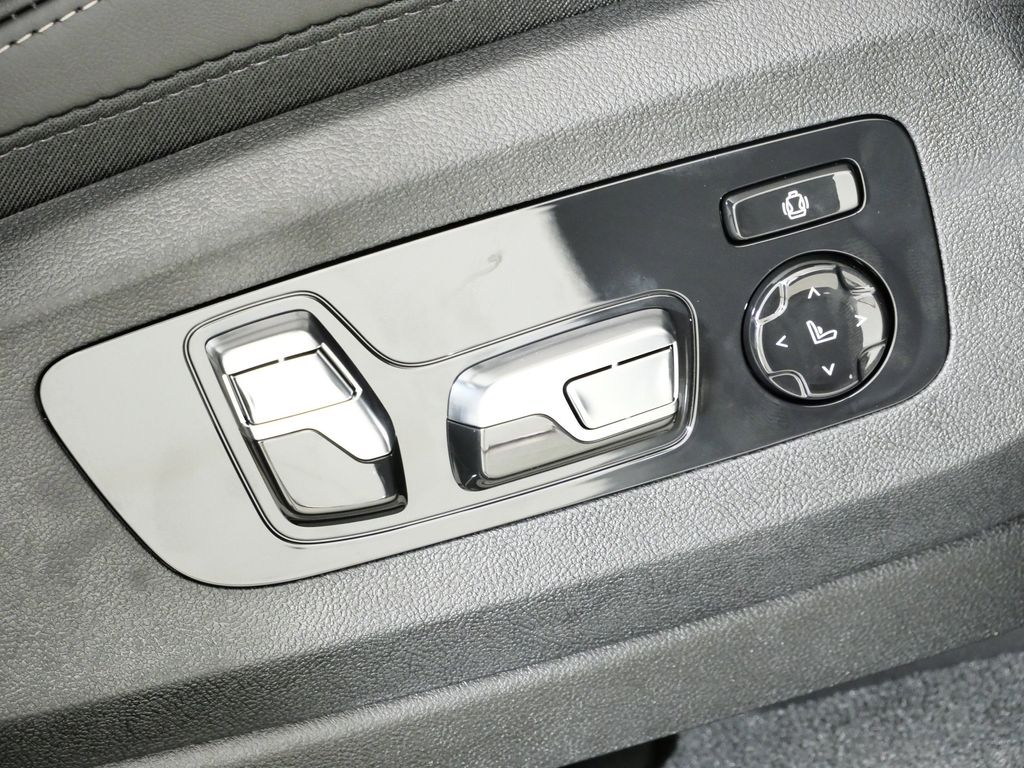 Thumbnail: 2026 BMW X5 - 22