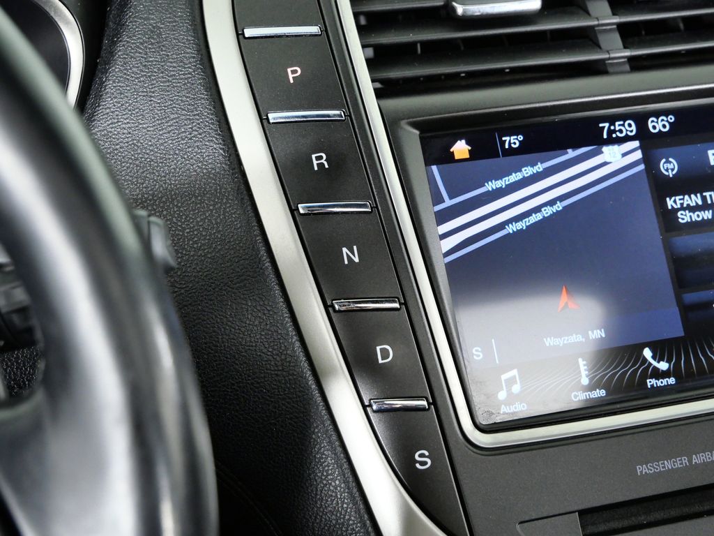 Thumbnail: 2017 Lincoln MKX - 46