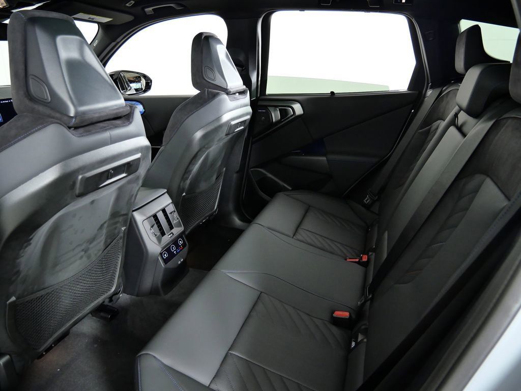 Thumbnail: 2026 BMW X3 - 33