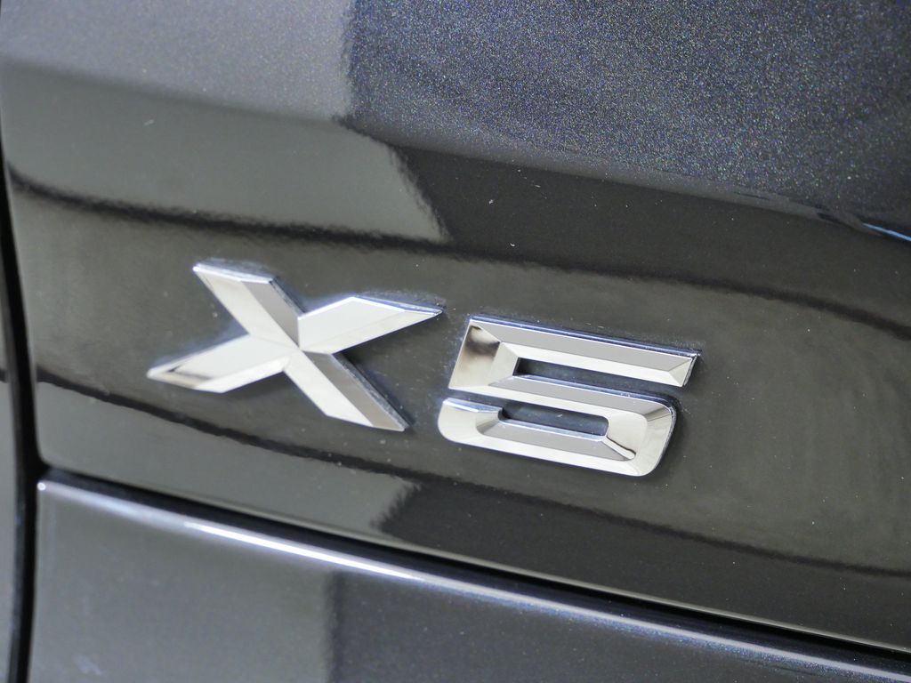 Thumbnail: 2024 BMW X5 - 15
