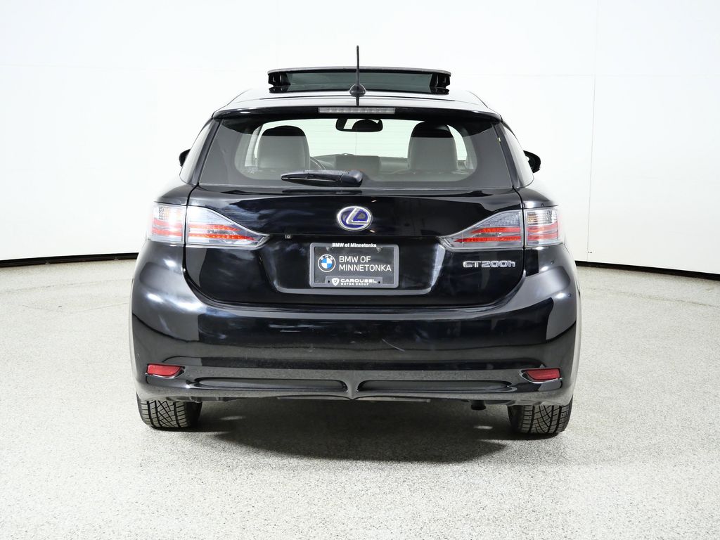 Thumbnail: 2013 Lexus CT - 11