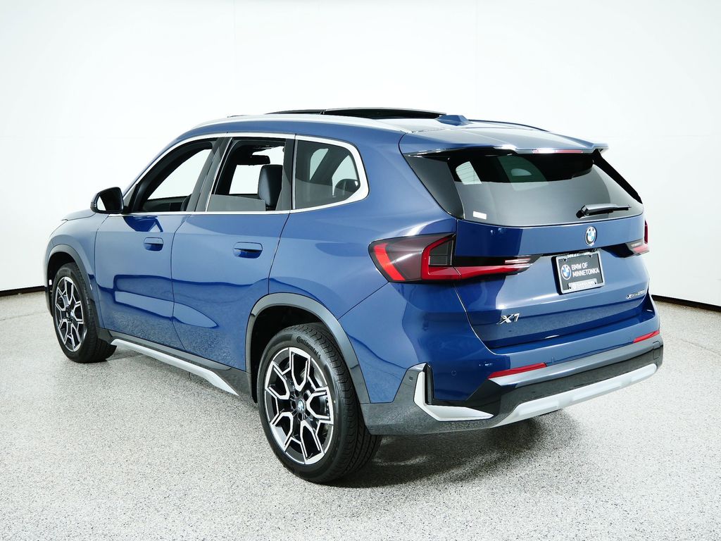 Thumbnail: 2026 BMW X1 - 13