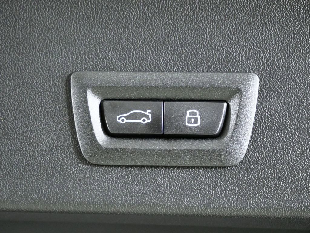 Thumbnail: 2026 BMW X3 - 30