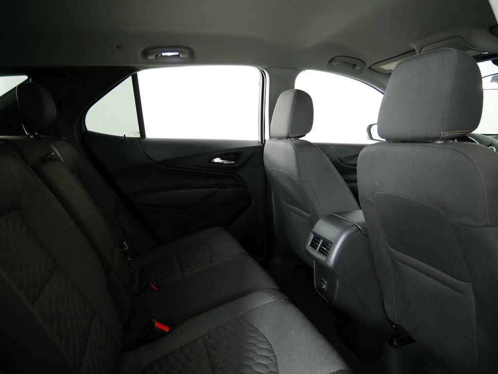 2020 Chevrolet Equinox LT 23