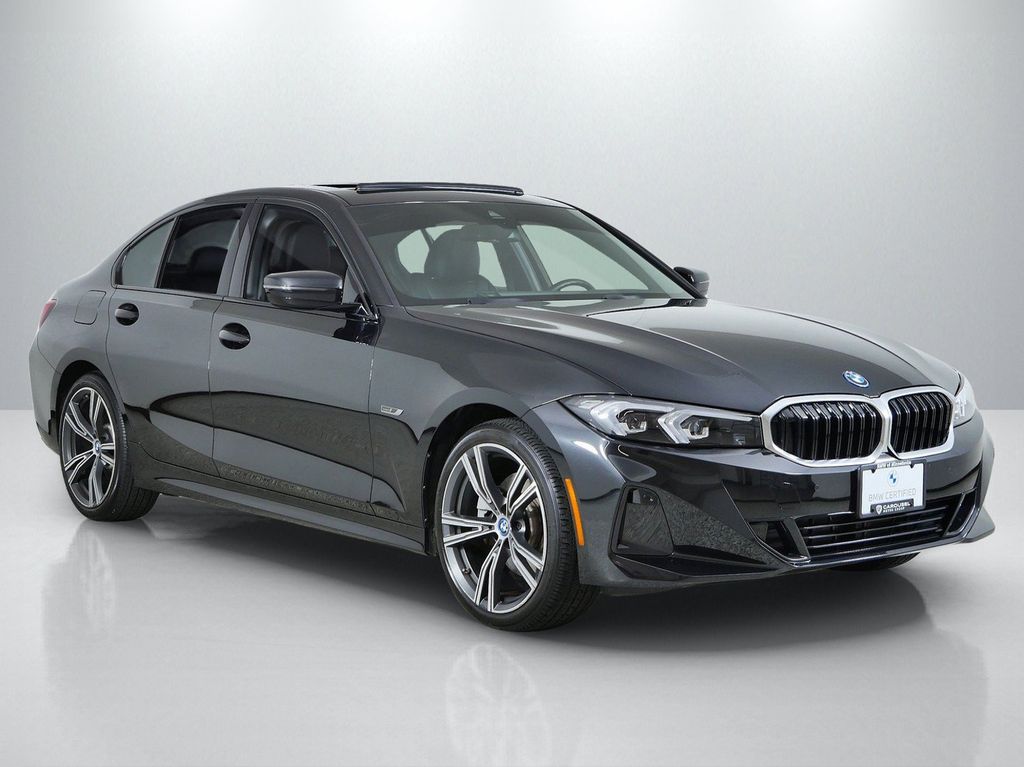 Thumbnail: 2023 BMW 3 Series - 8
