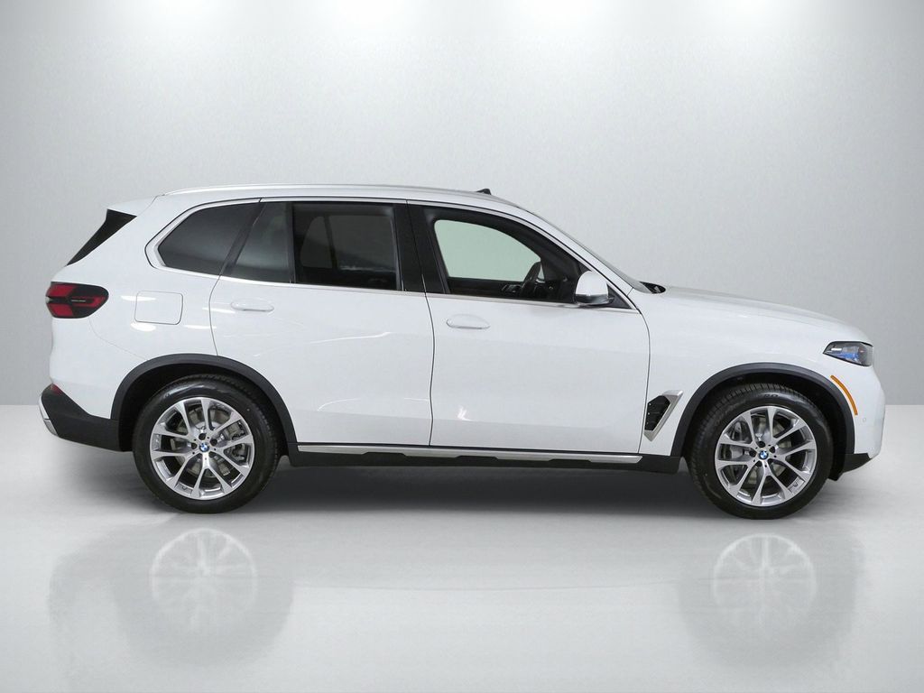 Thumbnail: 2026 BMW X5 - 8