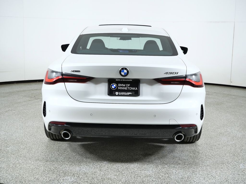 Thumbnail: 2025 BMW 4 Series - 12