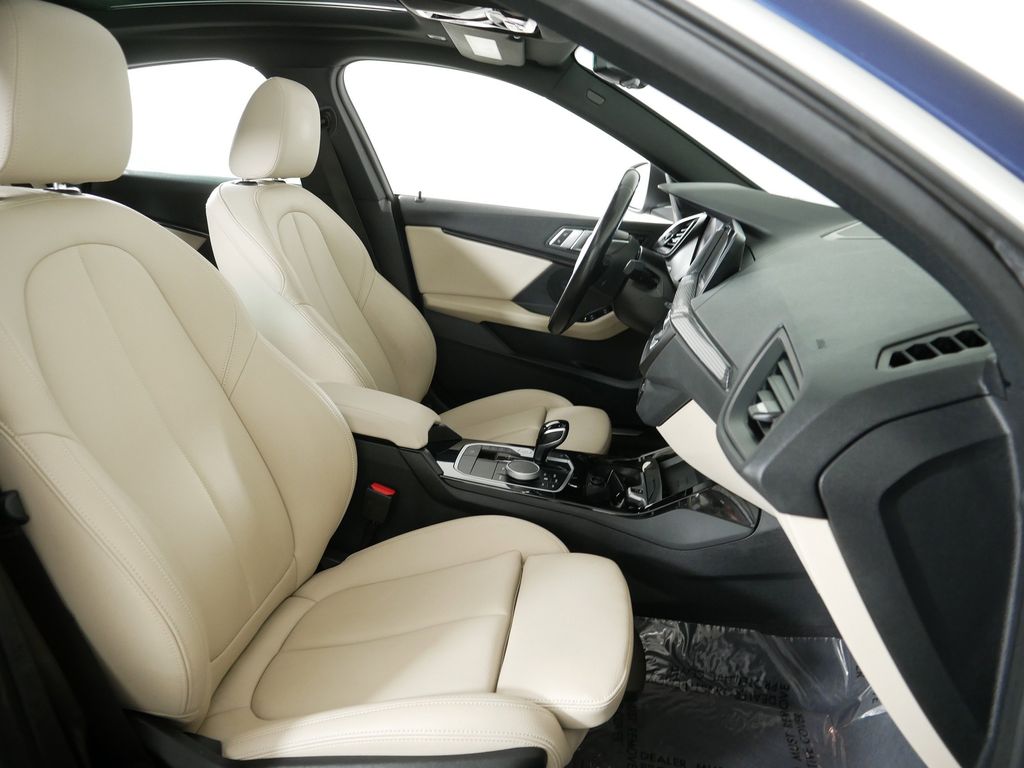 Thumbnail: 2022 BMW 2 Series - 22