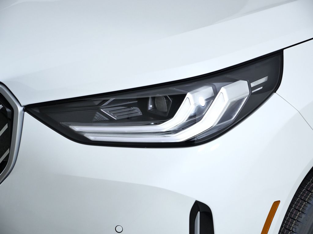 Thumbnail: 2026 BMW X3 - 3