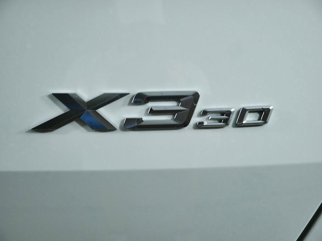 Thumbnail: 2026 BMW X3 - 11