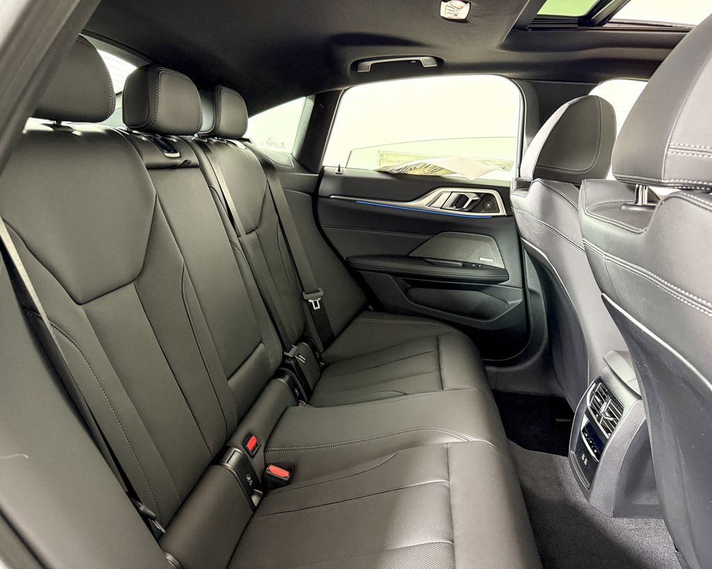 Thumbnail: 2025 BMW i4 - 28