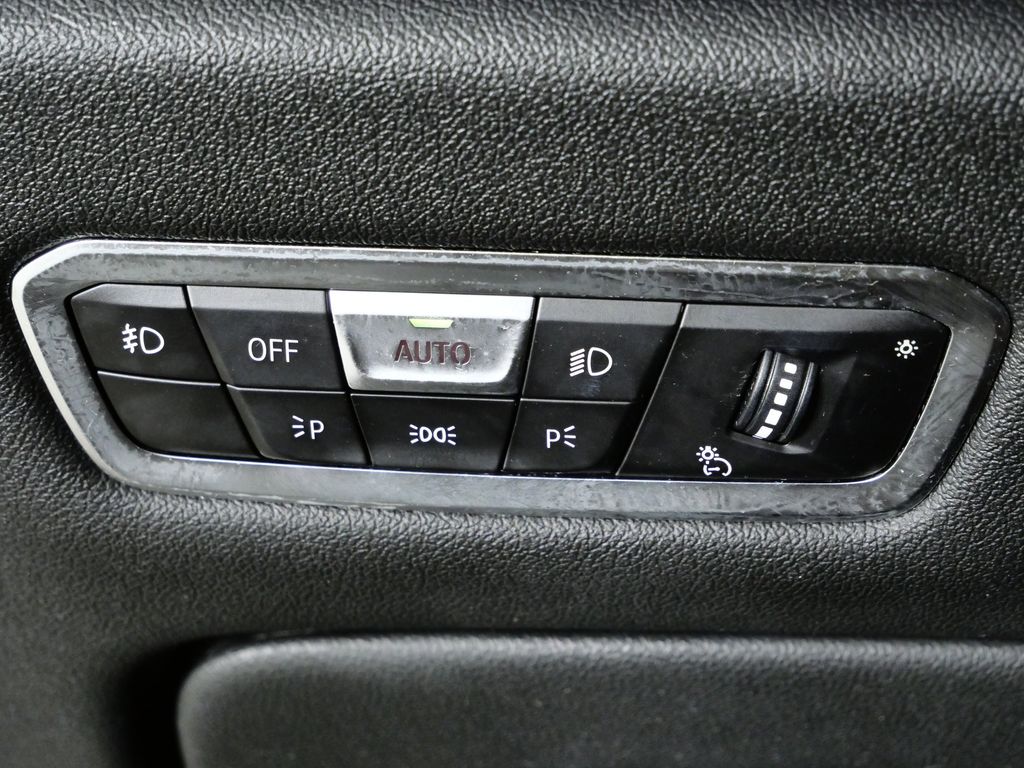 Thumbnail: 2020 BMW X7 - 40