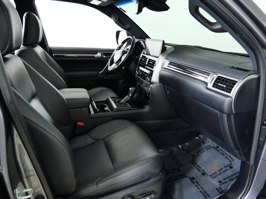 Thumbnail: 2023 Lexus GX - 20