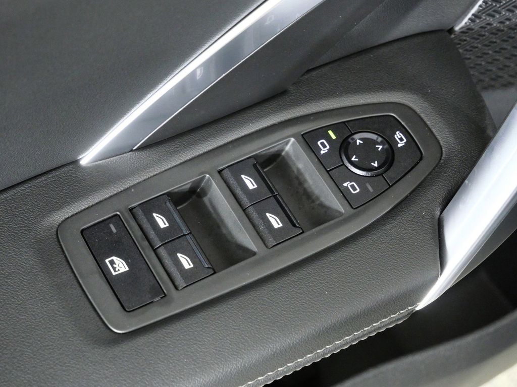 Thumbnail: 2026 BMW X1 - 34