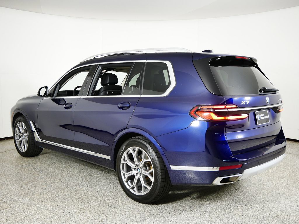 Thumbnail: 2024 BMW X7 - 13