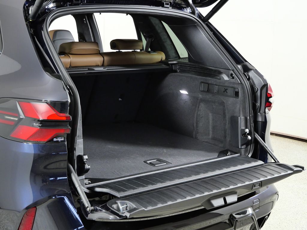 Thumbnail: 2026 BMW X5 - 29