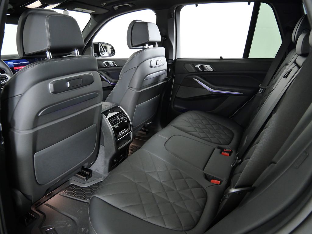 Thumbnail: 2026 BMW X5 - 32