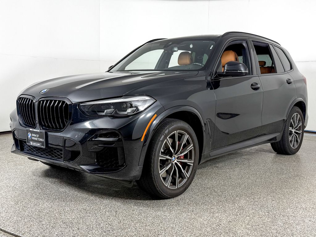Thumbnail: 2022 BMW X5 - 1