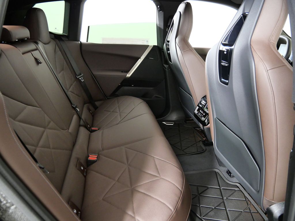 Thumbnail: 2026 BMW iX - 25