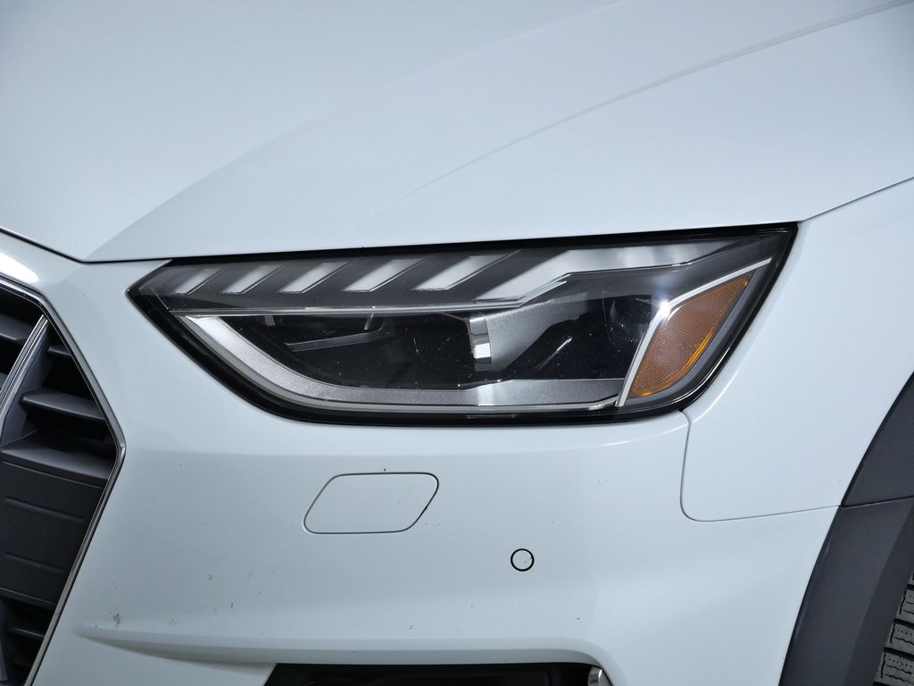 Thumbnail: 2021 Audi A4 - 4