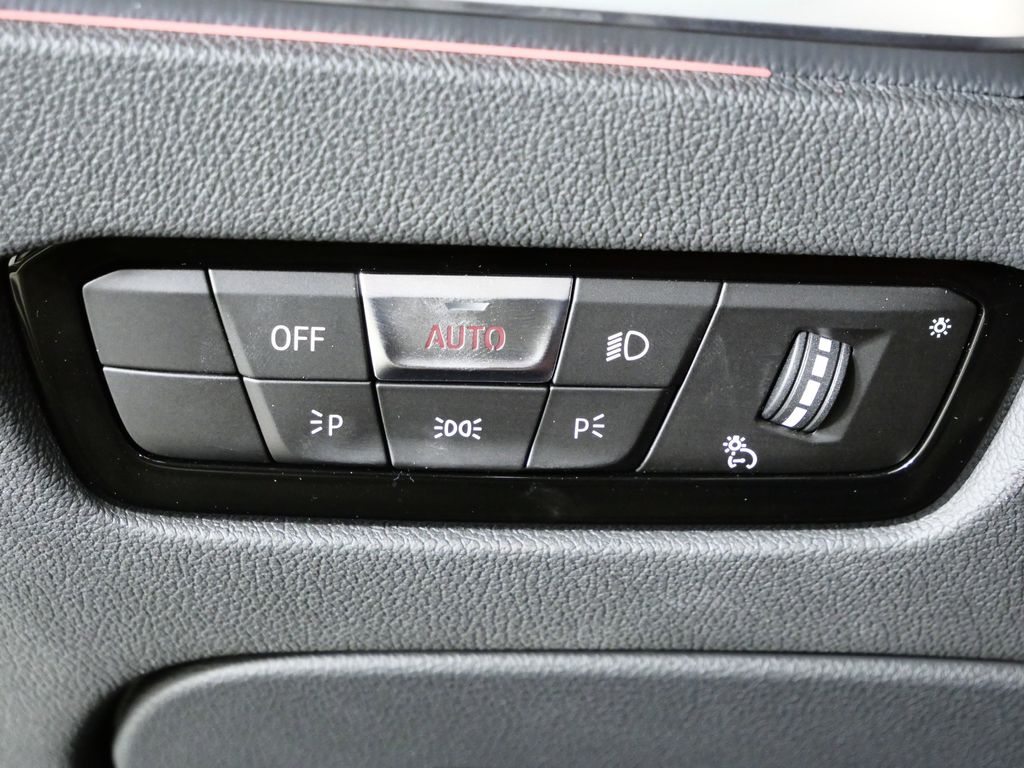 Thumbnail: 2022 BMW 4 Series - 44