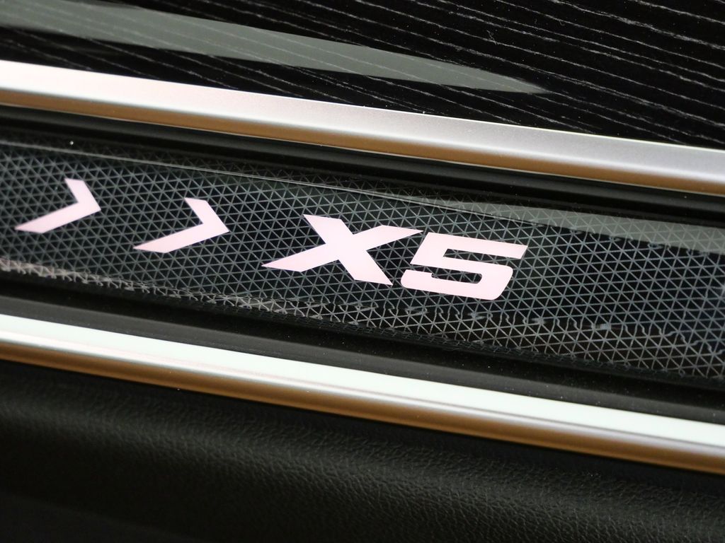 Thumbnail: 2026 BMW X5 - 24