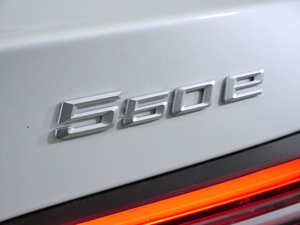 Thumbnail: 2027 BMW 5 Series - 12