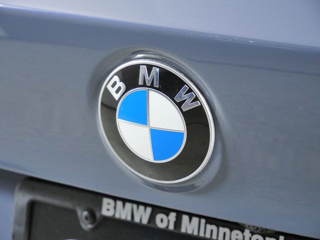 Thumbnail: 2021 BMW X1 - 11