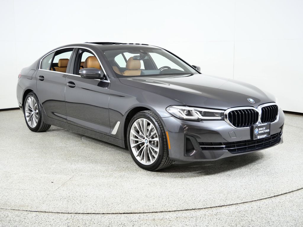 Thumbnail: 2021 BMW 5 Series - 8