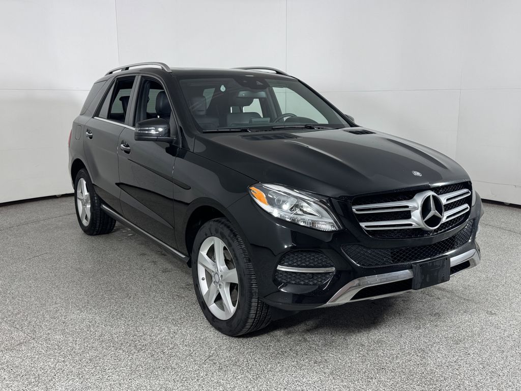 Thumbnail: 2017 Mercedes-Benz GLE - 4