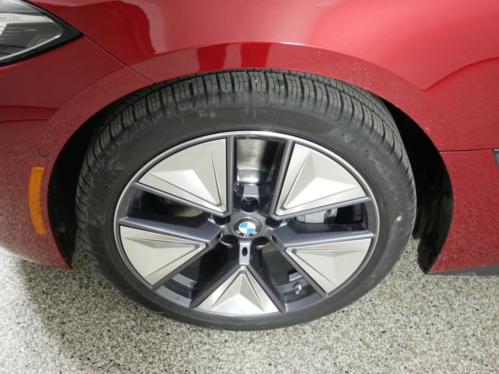Thumbnail: 2025 BMW i4 - 20
