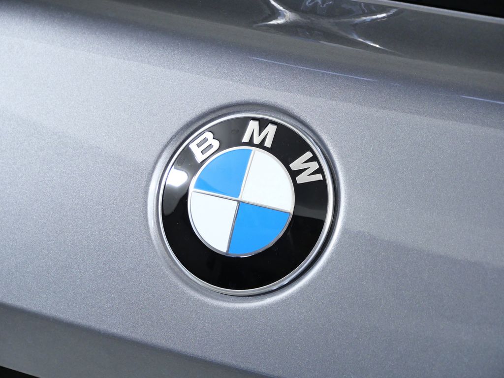 Thumbnail: 2026 BMW Z4 - 11