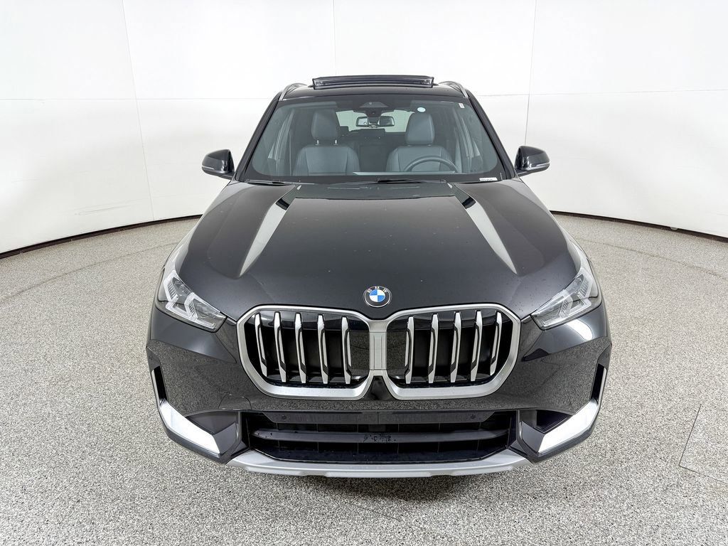 Thumbnail: 2025 BMW X1 - 8