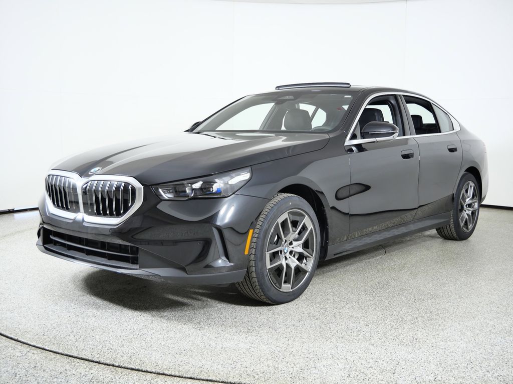 Thumbnail: 2026 BMW 5 Series - 1