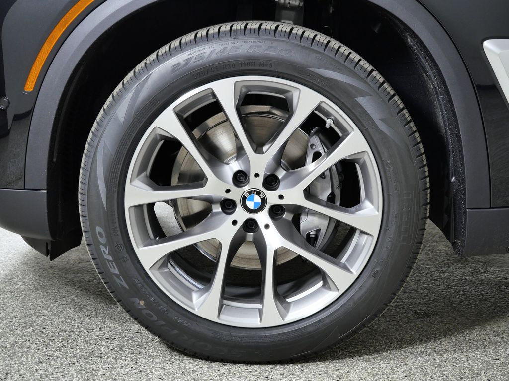 Thumbnail: 2026 BMW X5 - 17