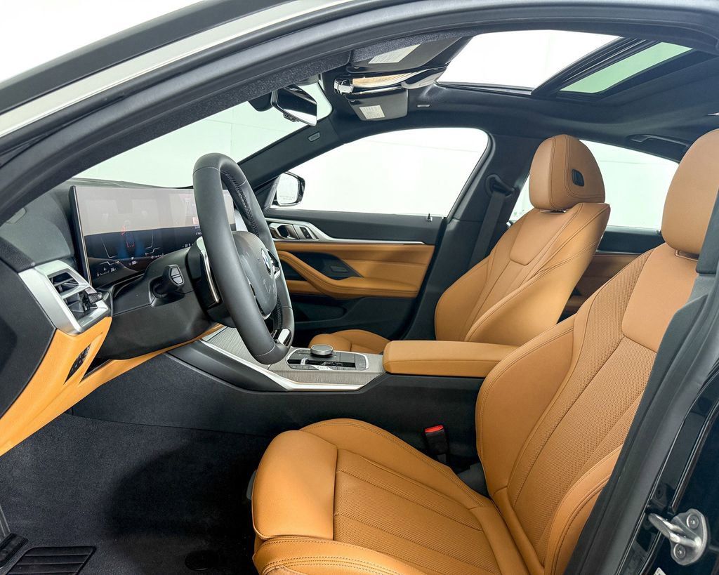 Thumbnail: 2025 BMW 4 Series - 32