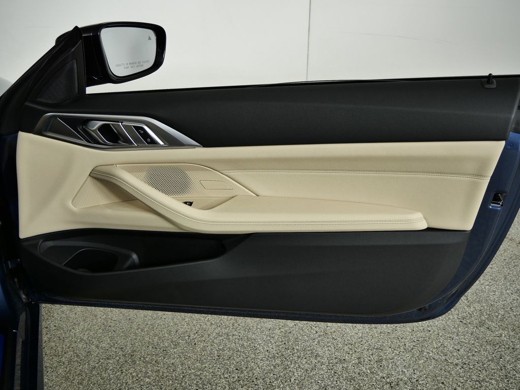 Thumbnail: 2025 BMW 4 Series - 23