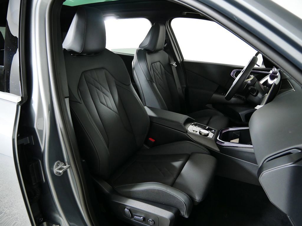 Thumbnail: 2025 BMW X3 - 24