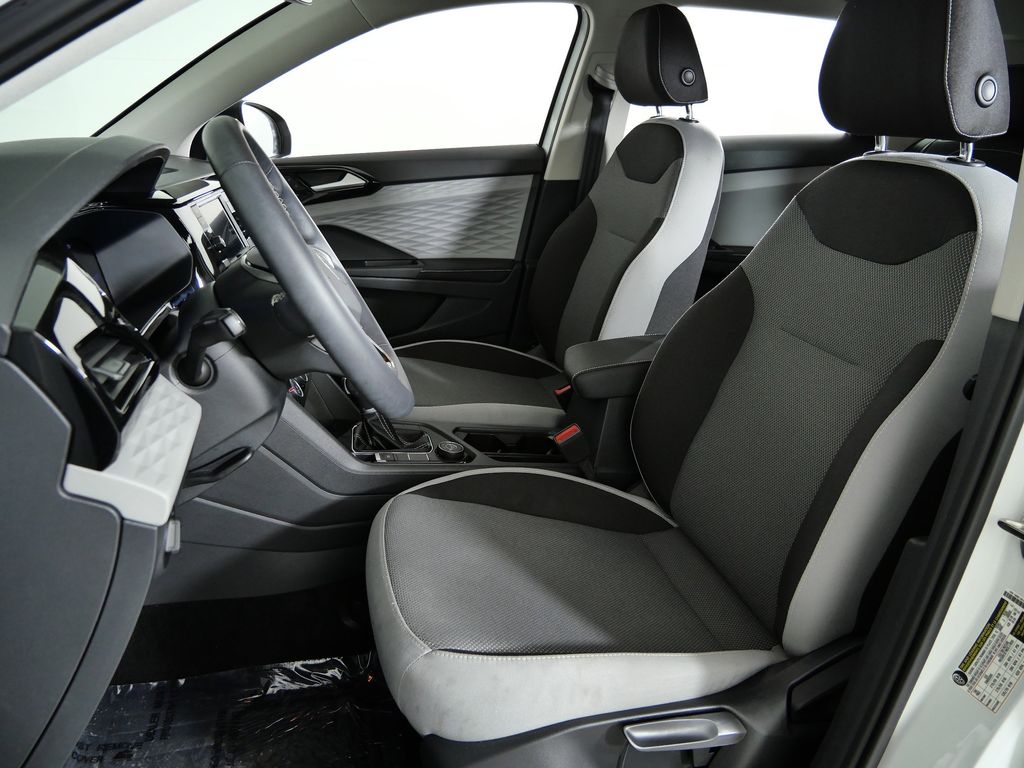 Thumbnail: 2024 Volkswagen Taos - 32