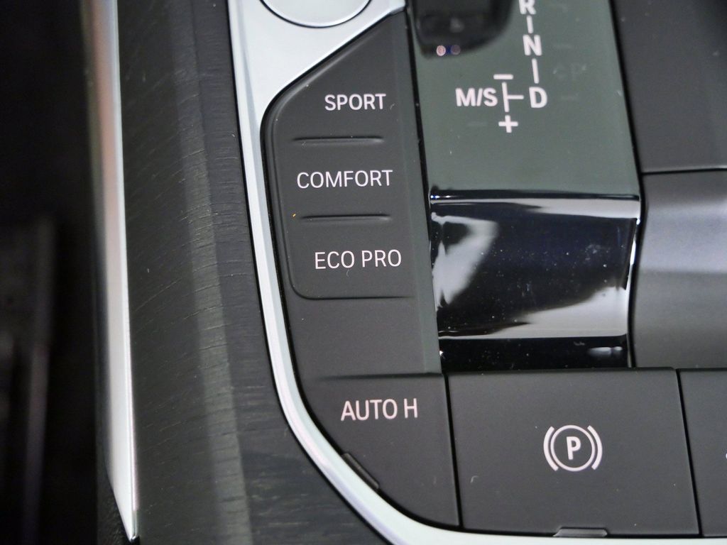 Thumbnail: 2021 BMW 4 Series - 39
