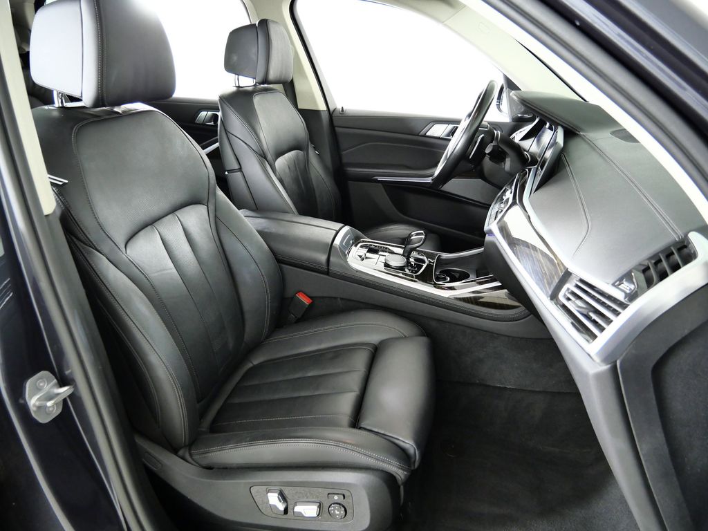 Thumbnail: 2019 BMW X7 - 22